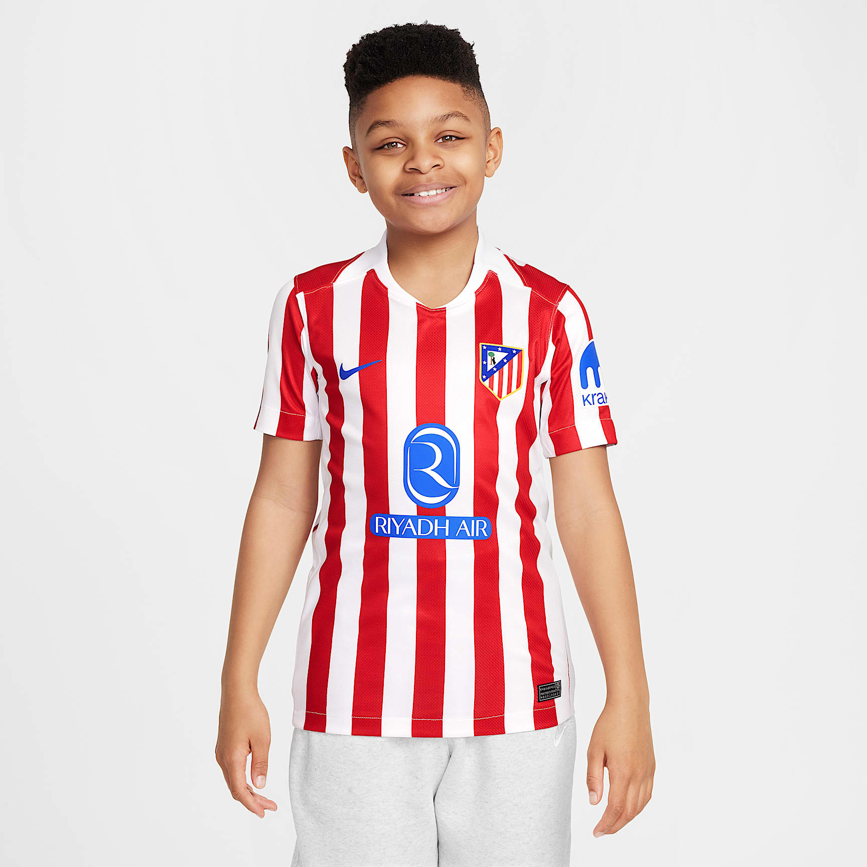 Atlético Madrid 2025/26 Stadium Home Older Kids' Nike Dri-FIT